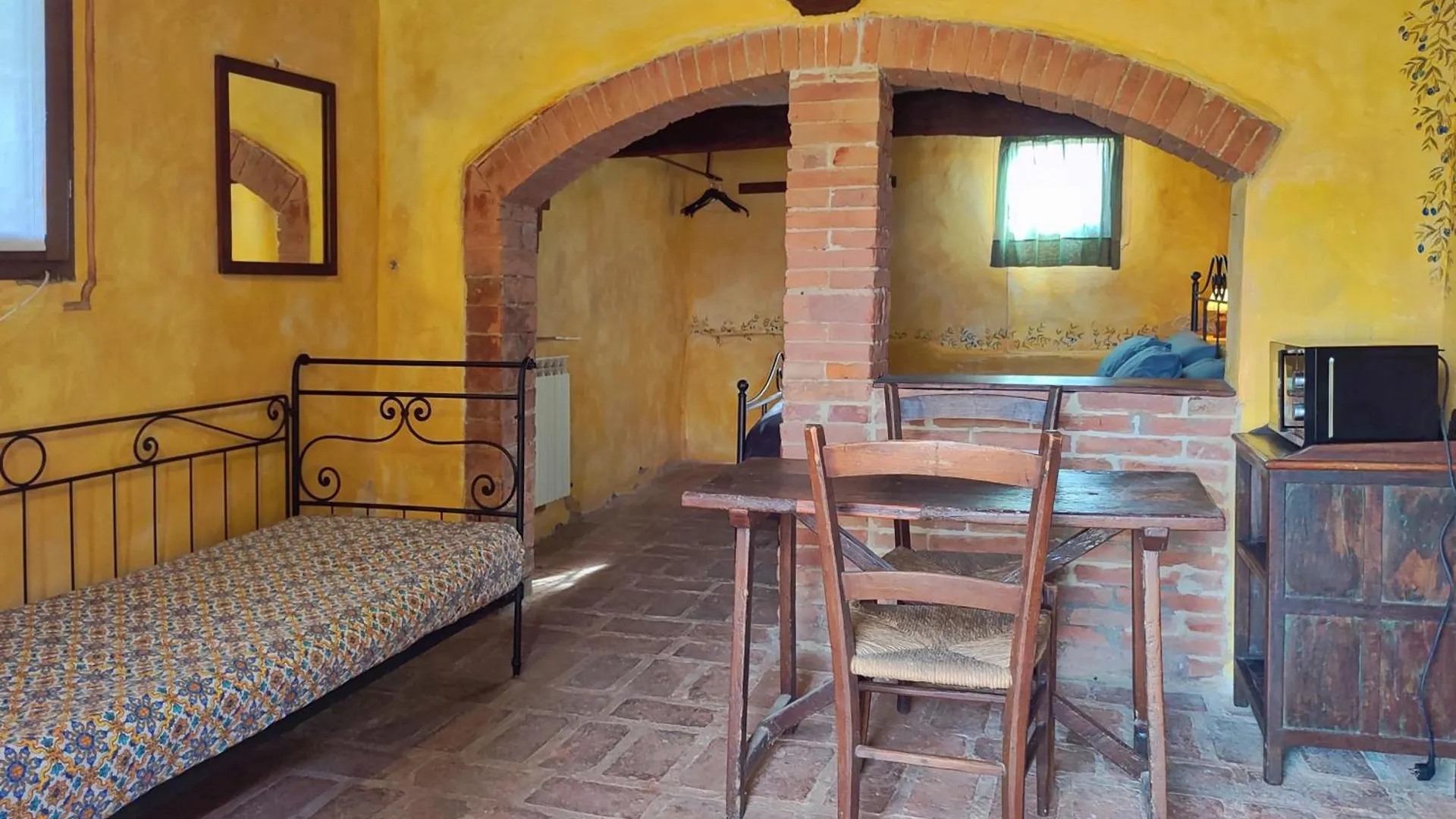 Podere Rinascidentro Asciano Italy