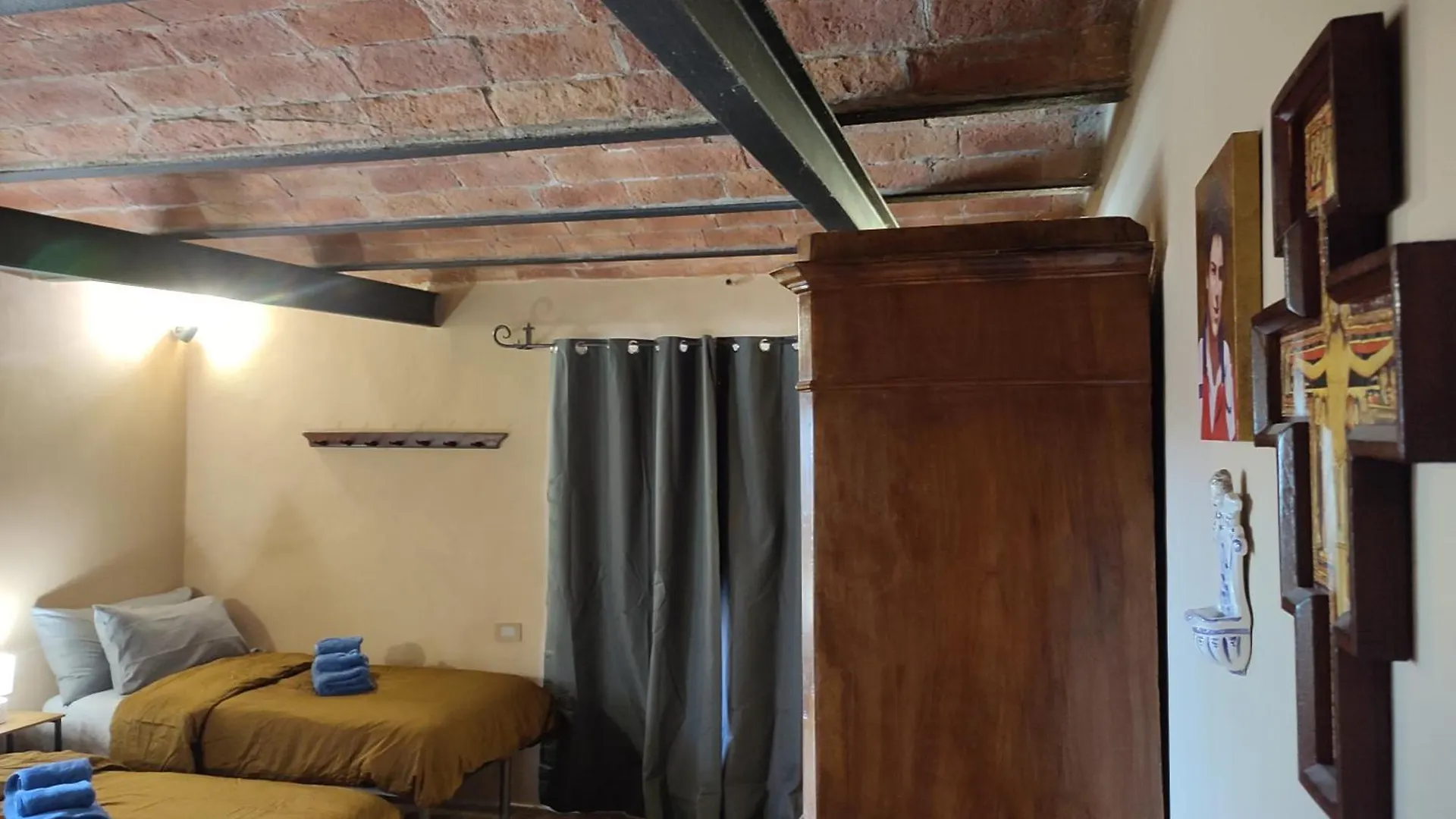Bed & Breakfast Podere Rinascidentro Asciano