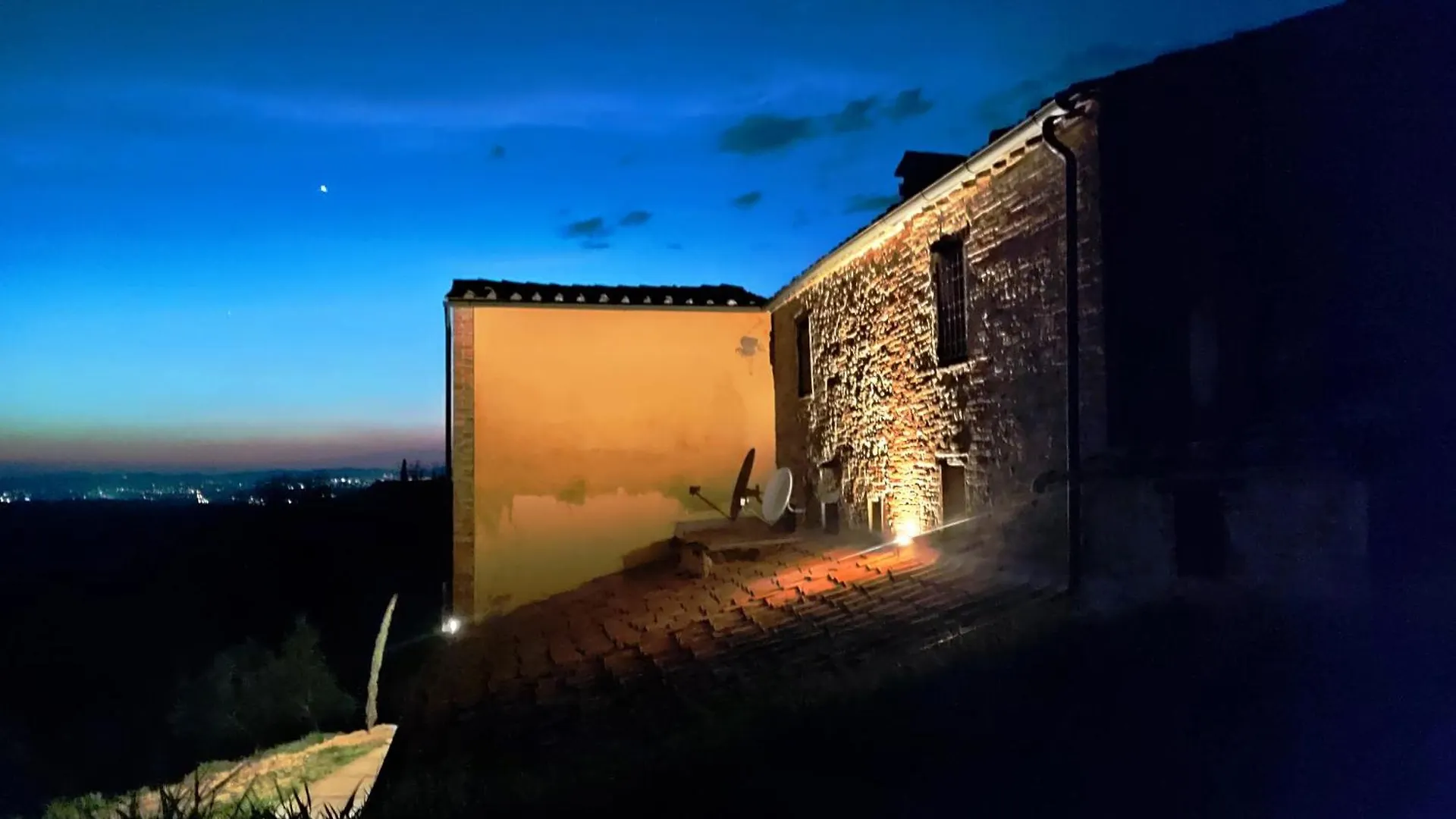 Podere Rinascidentro Asciano Bed & Breakfast